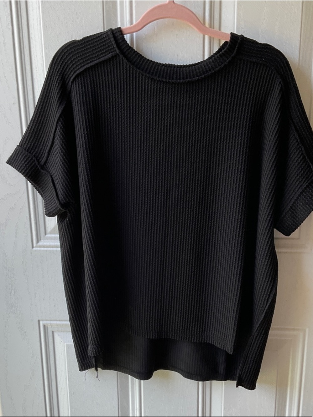 Zenana Outfitters Black Ribbed Short Sleeve Top